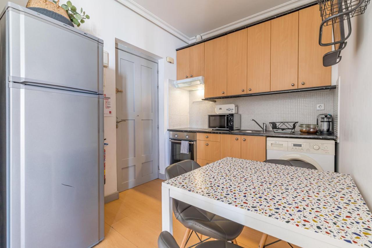 Apartamentos Fucar Мадрид Экстерьер фото